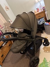 Egg3 Chocolate Velvet Pushchair Pram