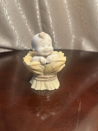 Nao lladro baby - by,