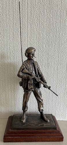 Radio operator military - radio,