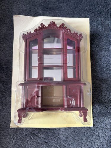Dolls house 12th scale large - dolls,