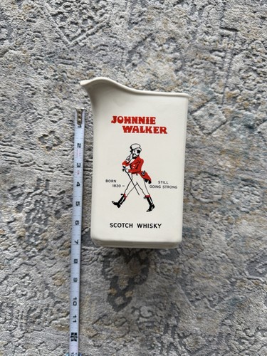 Johnnie walker whisky - johnnie,