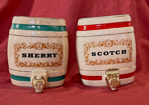 Pair vintage wade royal - pair,