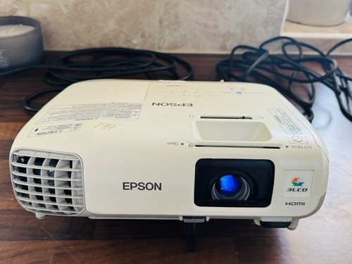 Epson x20 projector - hd,