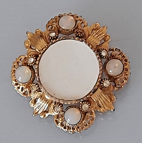 Vintage sphinx gold - vintage,
