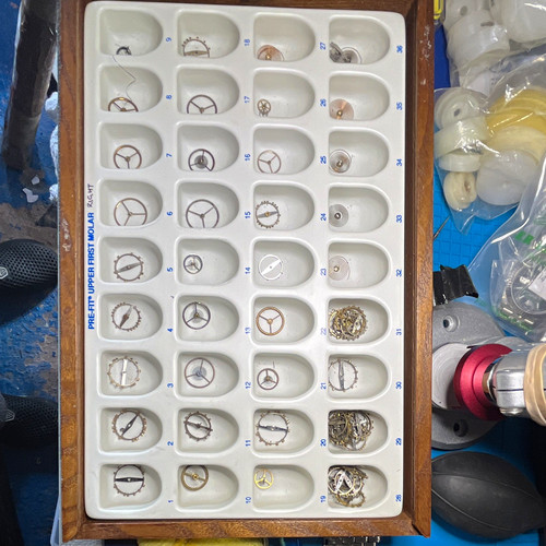 Assorted watch movement - watch,