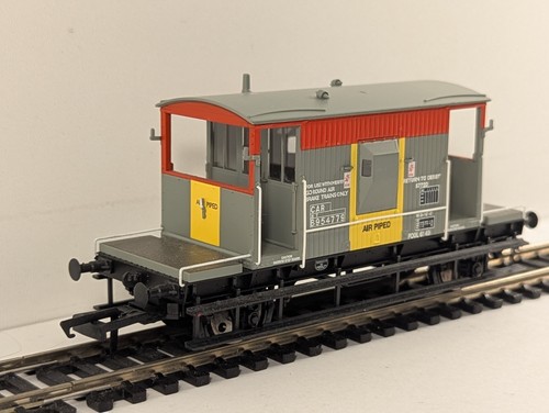 Hornby r6510 ton brake van - r6510,