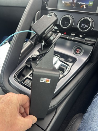 Jaguar type phone cradle - jaguar, f