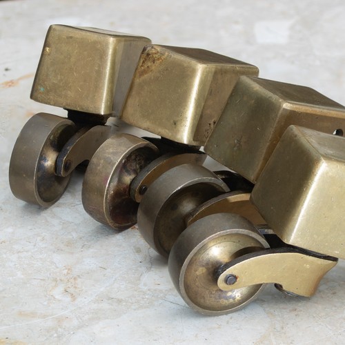 Set brass furniture - of, 4