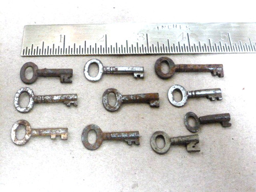 Small old hole end - hole,