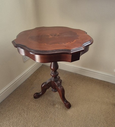Vintage wooden side table - wooden,