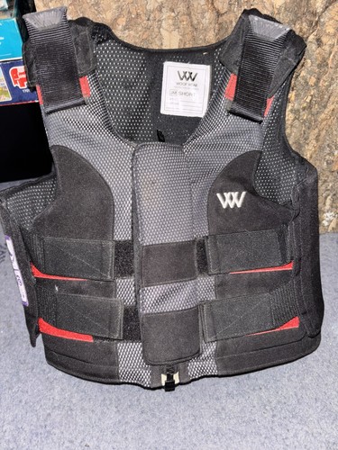 Riding wear woof - -,