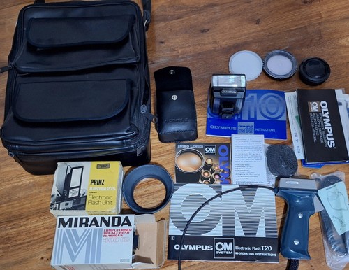 Olympus flash kit case - flash, in