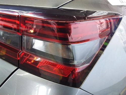 Tail light nissan juke on - light,