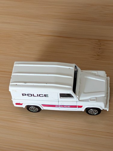 Vintage corgi police land - corgi,