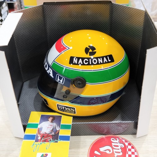 Sports models mini helmet - models, 1/2