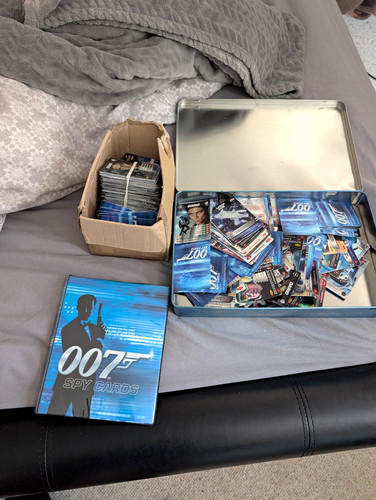 007 commander spy cards - commander, james