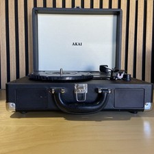 AKAI  A60011N Retro Portable