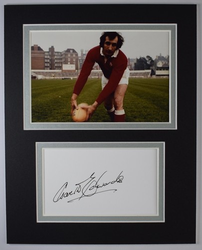 Gareth edwards signed - edwards,