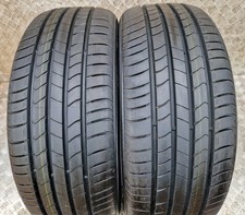 PAIR OF 215 55 18 95v KUMHO