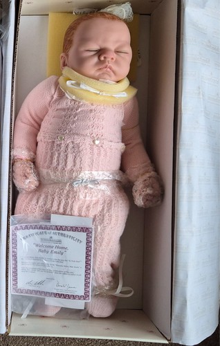 Ashton drake baby emily - ashton,