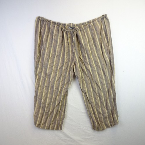 Sixteen trousers size 30 - 47,