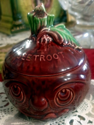 Vintage sylvac beetroot - beetroot, lidded