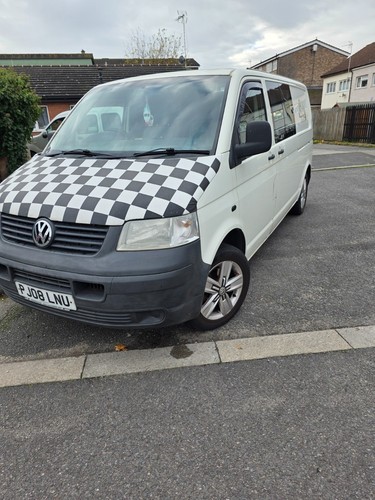 Volkswagen camper van - t5,