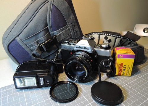 Minolta xg7 film camera - minolta,