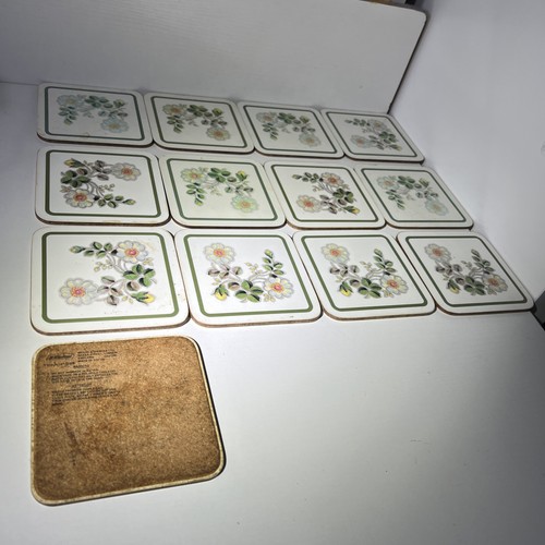 Autumn leaves table - m, &