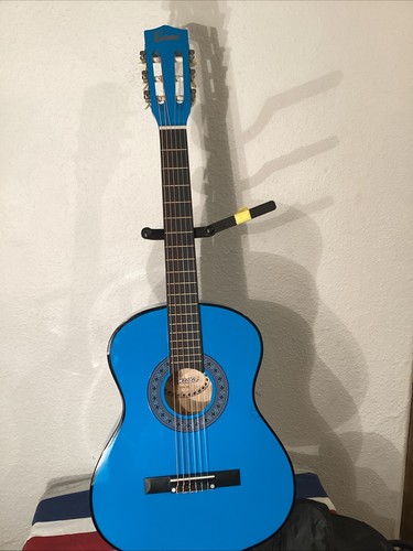 Guitar three quarter size - guitar, three-quarter
