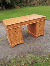 Lovely Pine Kneehole Desk