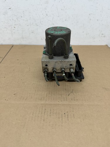 Toyota avensis abs pump - avensis,