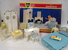 VINTAGE SINDY BEDROOM SET