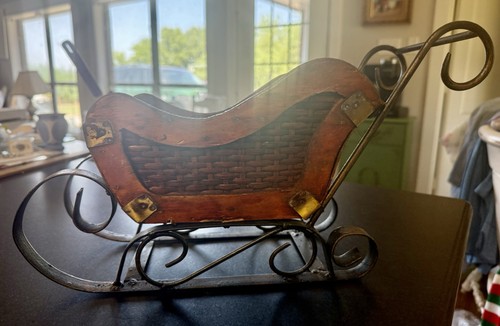 Vintage rustic sleigh - vintage,