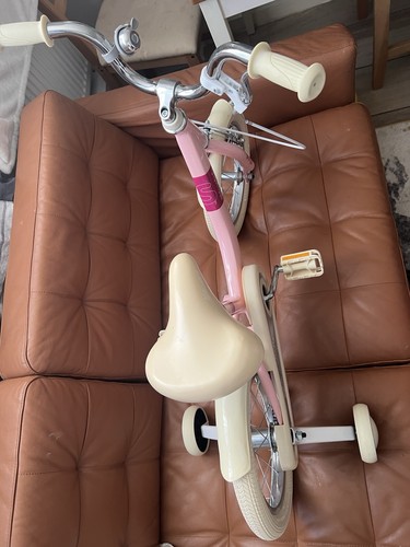 Girls pink kids bike - girls',