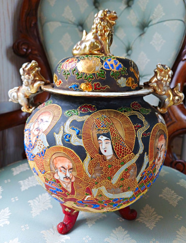 Antique satsuma gods and foo - antique,
