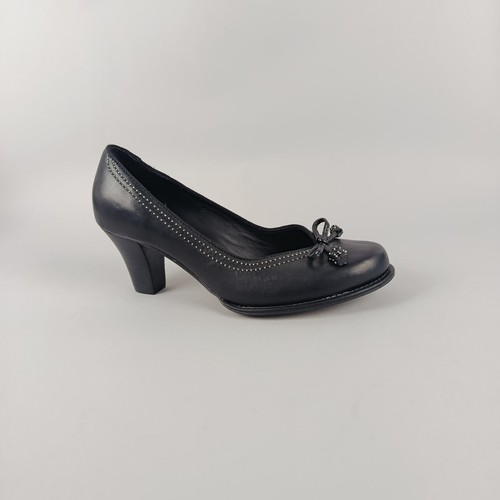 Clarks court shoes - court, size