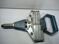 Arat LT-1 Lazy Tongs Rivet Nut