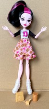 Monster High Draculaura School