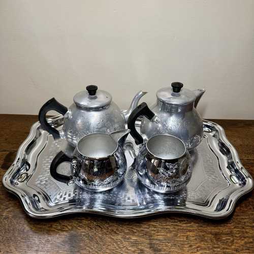 Vintage swan the carlton - vintage,