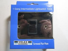 Volex 1 Gang Intermediate Lightswitch 10AX Black Interior Blk Nickel Flat Plate