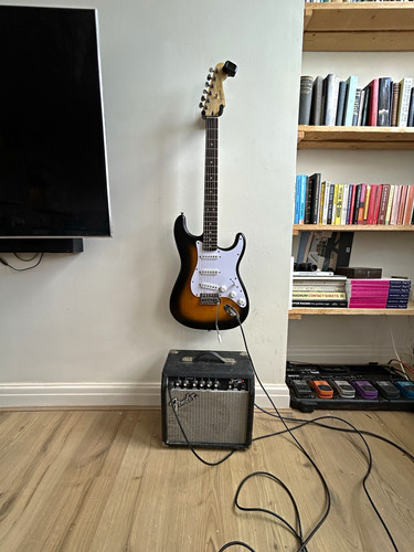 Fender stratocaster electric - fender,