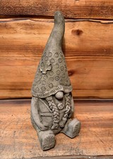 STONE GARDEN DETAILED GIRL