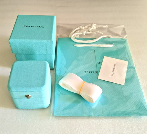 Tiffany jewelry gift - &, box