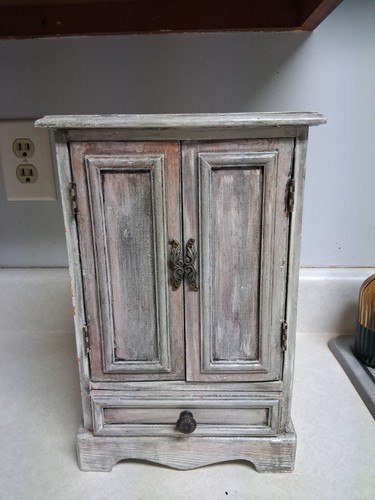 Small distressed wood - ,
