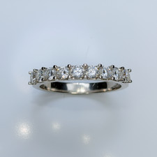 Natural diamond VVS D-F half