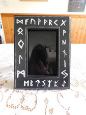 Runic scrying mirror - runic,