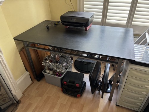 Beautiful black granite table - black,