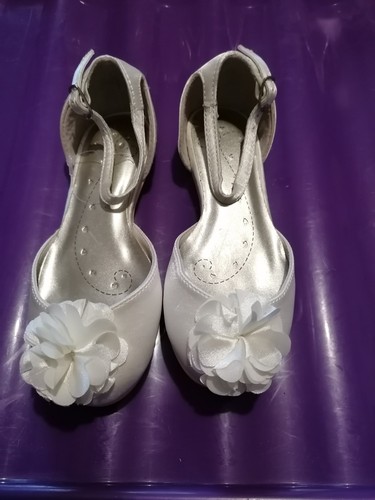 Young girls ivory shoes - girls,
