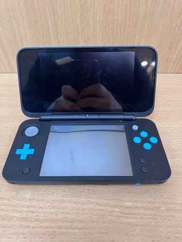 New nintendo 2ds black and - new,
